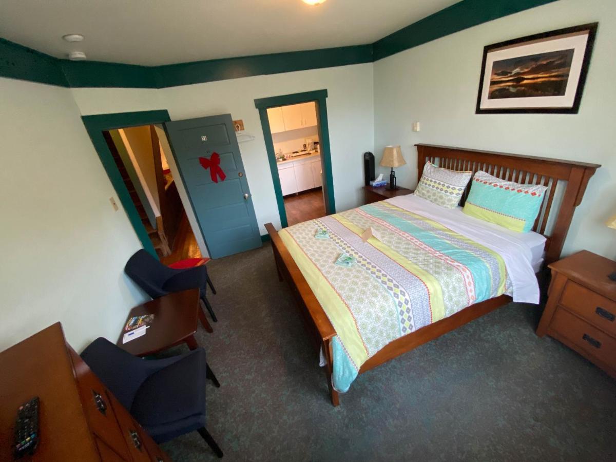 Historic Hotel Bayview Stewart Экстерьер фото