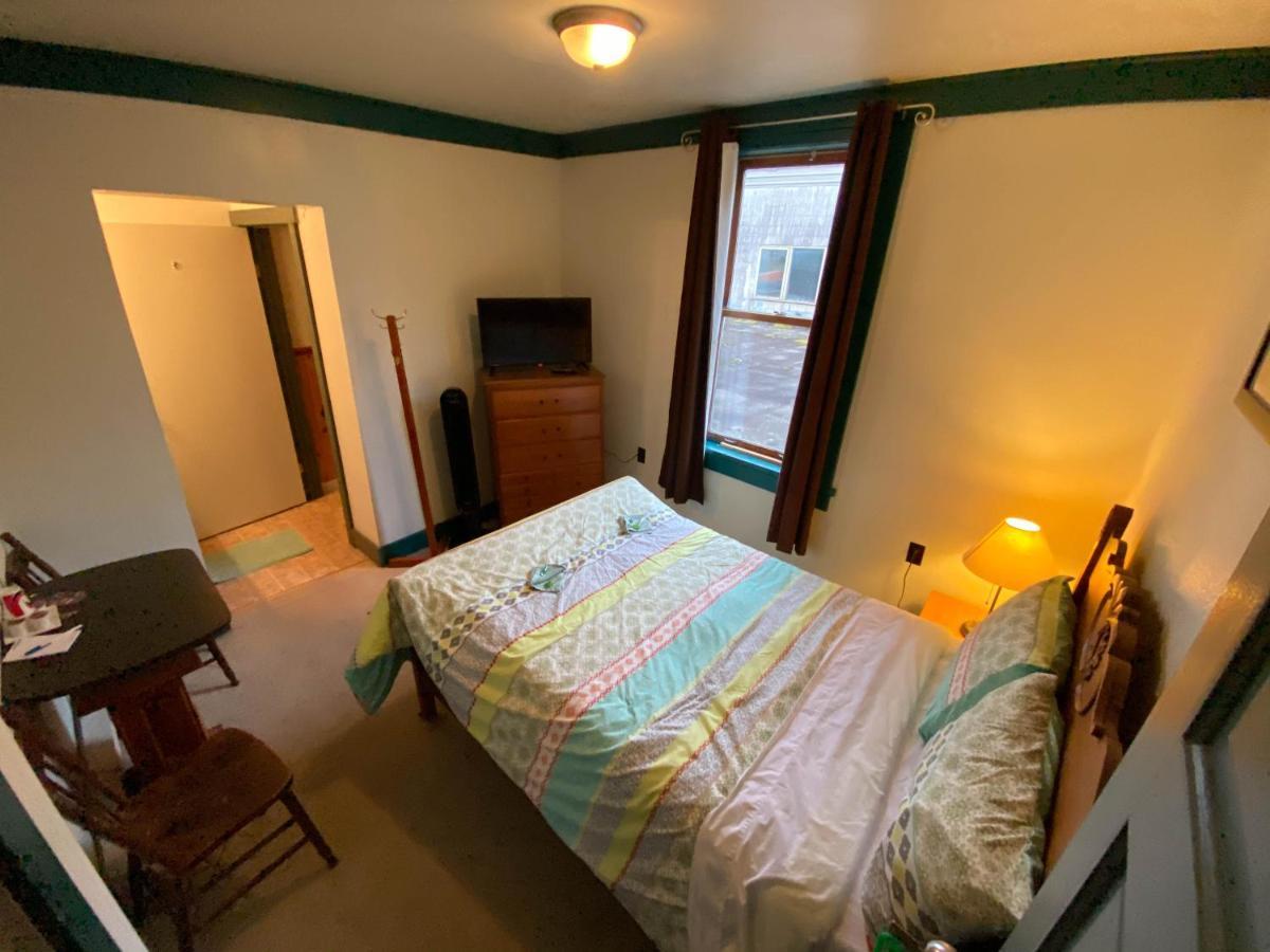 Historic Hotel Bayview Stewart Экстерьер фото